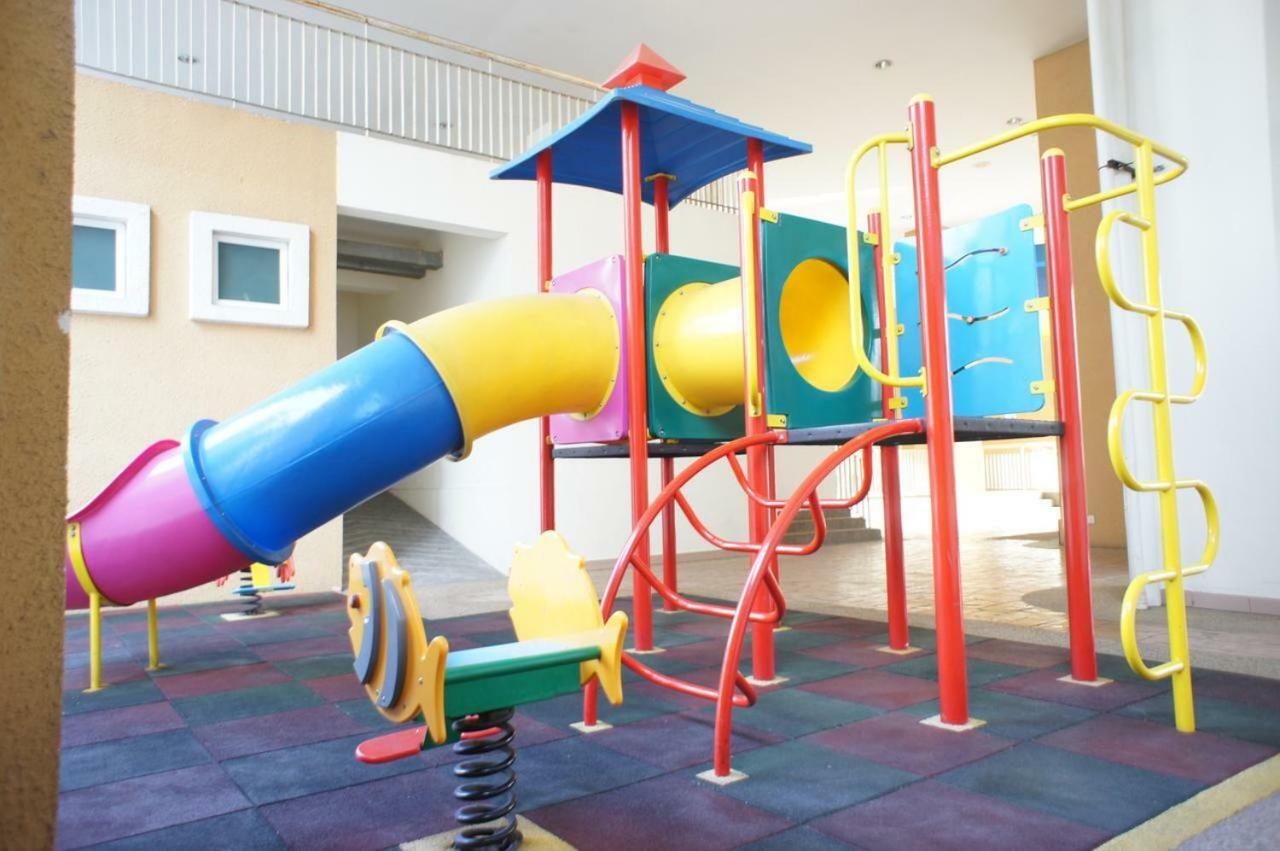 Hauzz Seri Bukit Ceylon Residence Kuala Lumpur Exterior foto
